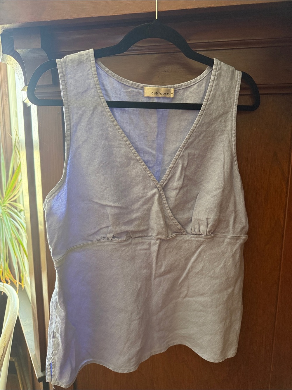 cut loose light periwinkle V-neck Tank Top Linen